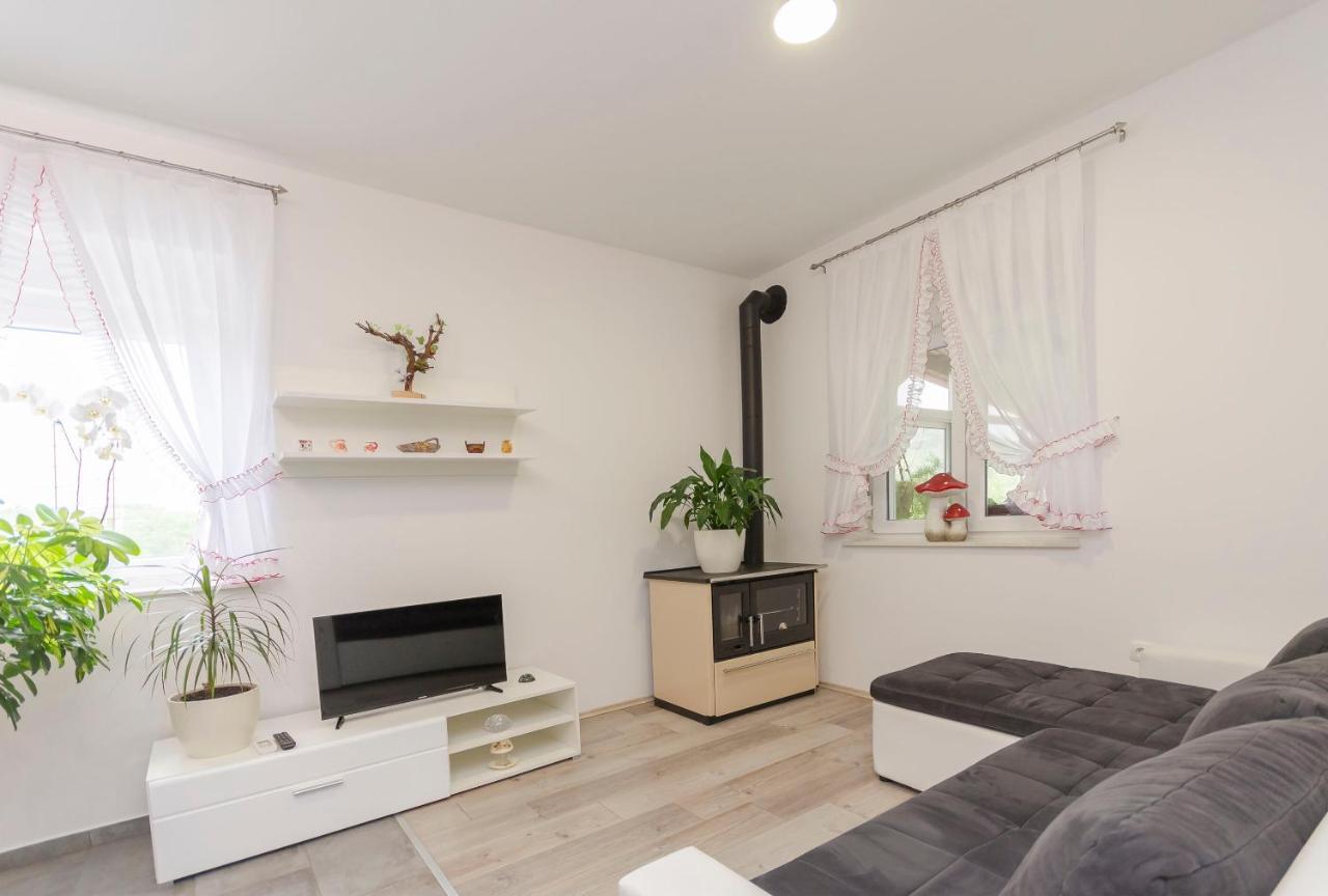 Apartment Luka Rupe Luaran gambar