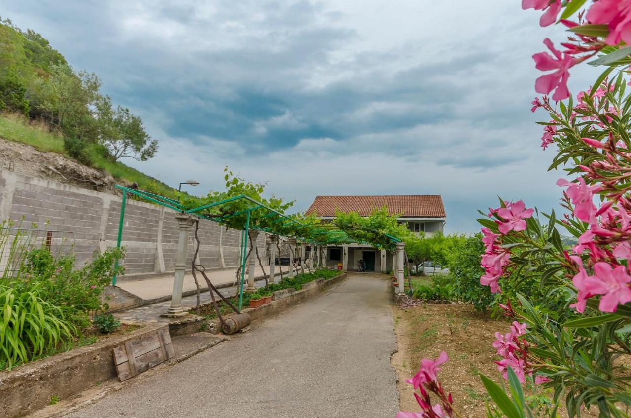 Apartment Luka Rupe Luaran gambar