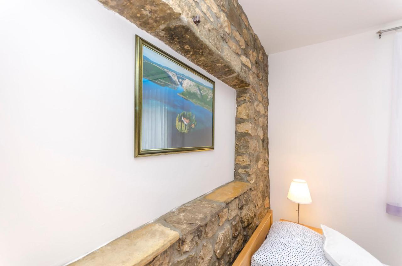 Apartment Luka Rupe Luaran gambar