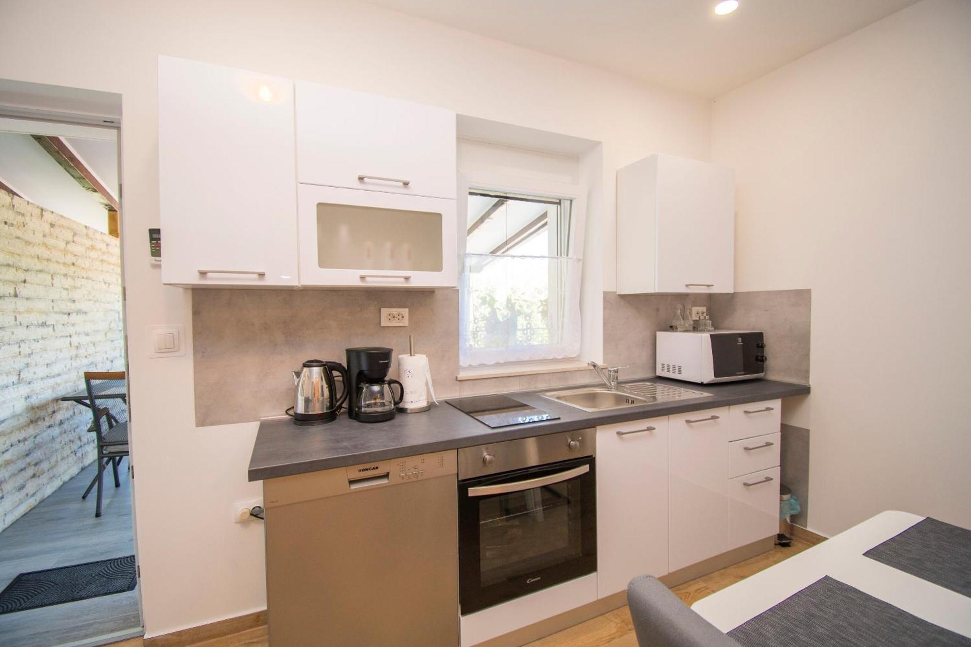 Apartment Luka Rupe Luaran gambar